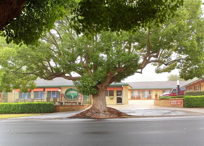 Garden City Motor Inn
